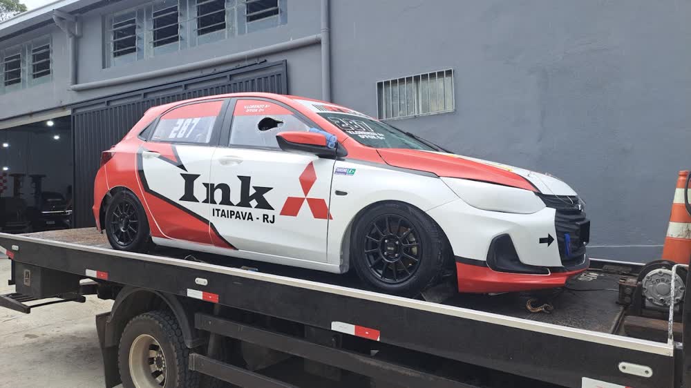 Carro de corrida RT Racing
